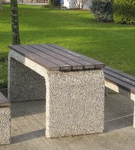 Betónové lavičky a stoly